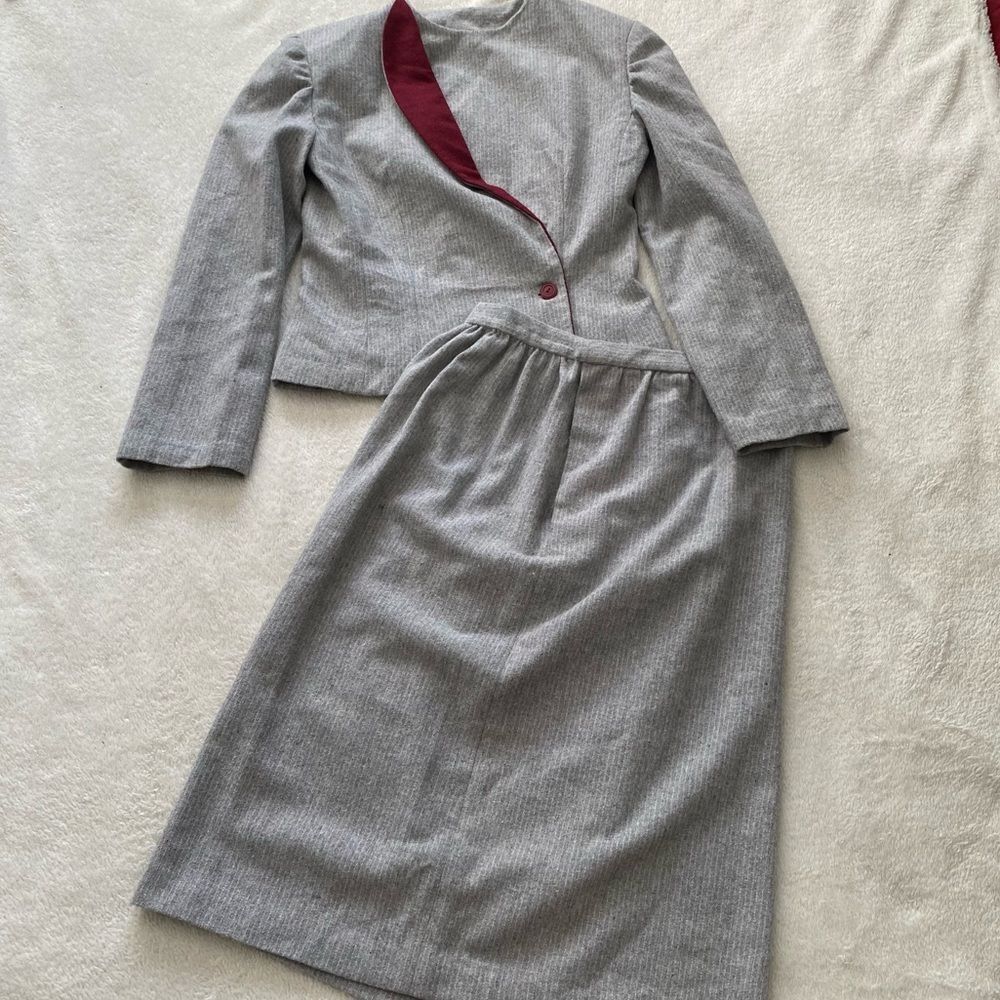 𝅺VINTAGE handmade two piece power suit asymmetrical jacket wool grey burgundy‍